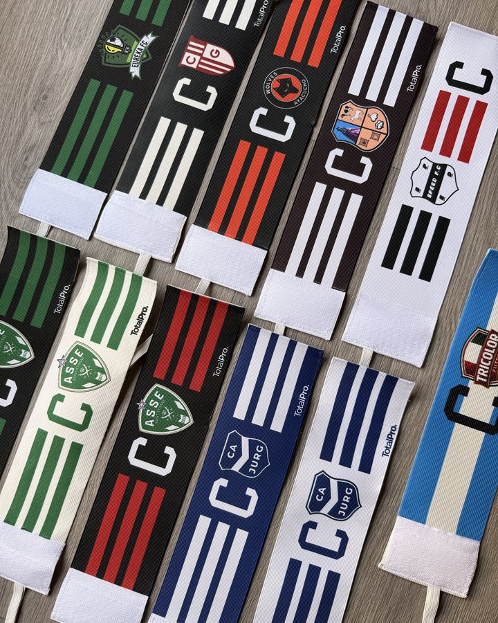 Trabajo realizado: cintas de capitán personalizadas para un club